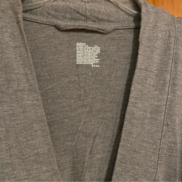 Modal Robe - Picture 2 of 3